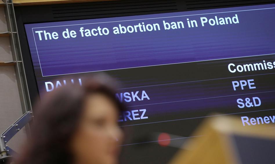 Burzliwa debata w PE ws. zakazu aborcji w Polsce ze względu na ciężką wadę płodu
