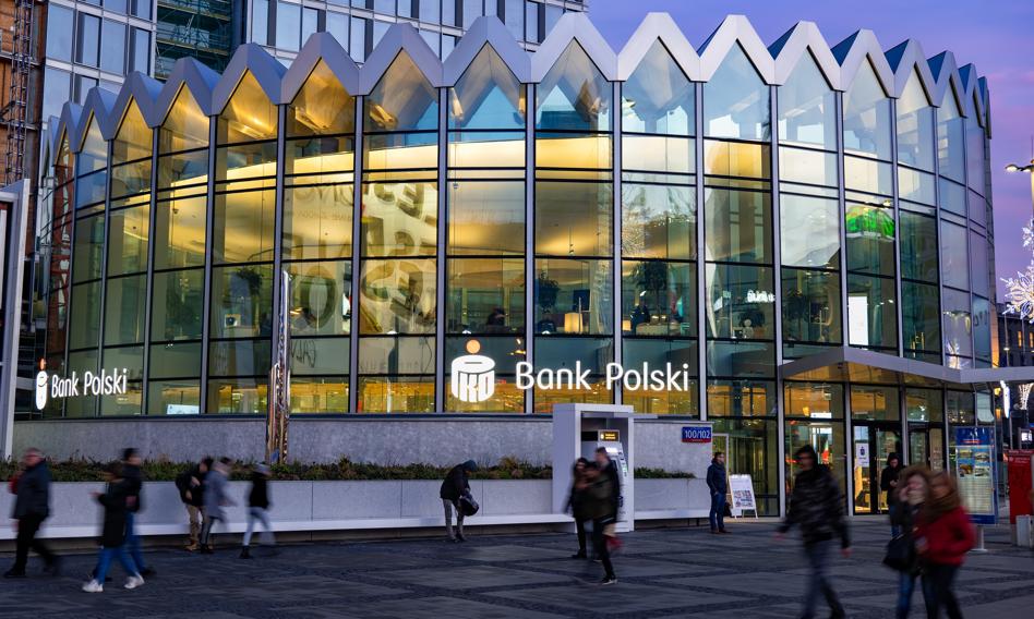 PKO BP ostrzega przed fałszywymi e-mailami z potwierdzeniem przelewu. To oszustwo