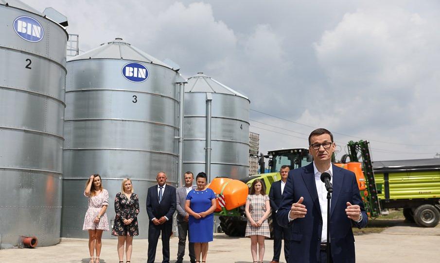 Wielki program rozwoju wsi w Polskim Ładzie. Rząd wspomoże rolników m.in. większymi dopłatami do paliwa