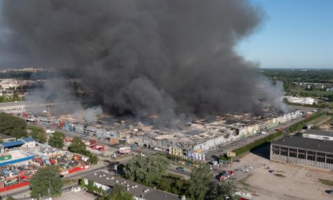 Pożar kompleksu handlowego Marywilska 44 w Warszawie
