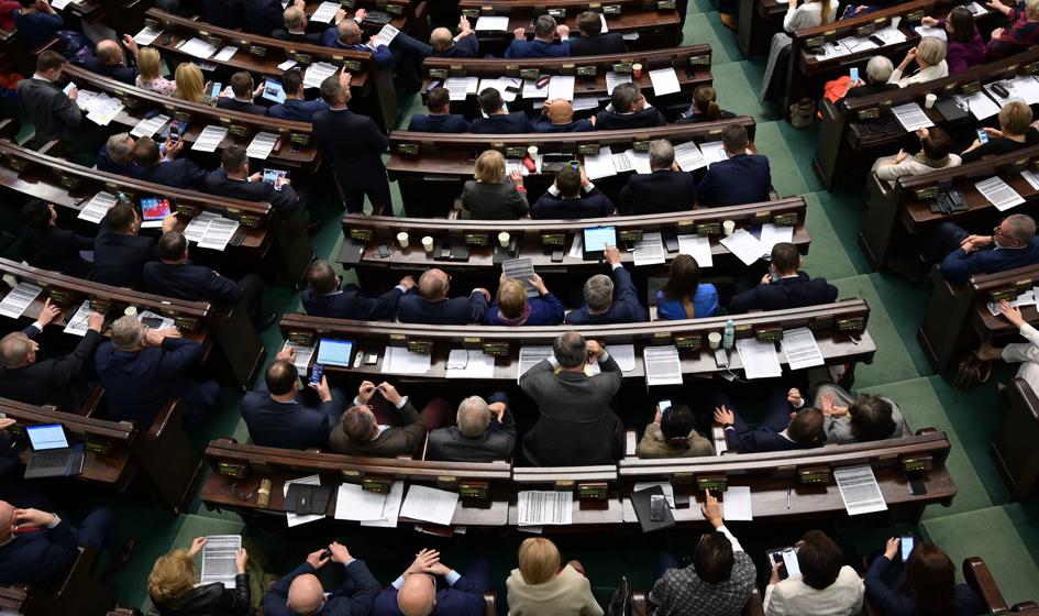 Sejm przyjął nowelę ustawy covidowej. Wsparcie m.in. dla zakładów aktywności zawodowej