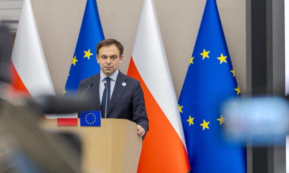 Dziura po akcyzie i opłacie cukrowej. Ile straci budżet na decyzji prezydenta?