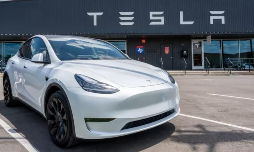 Tesla nie sprzedaje się już w Europie. W marcu liczby wciąż pikują