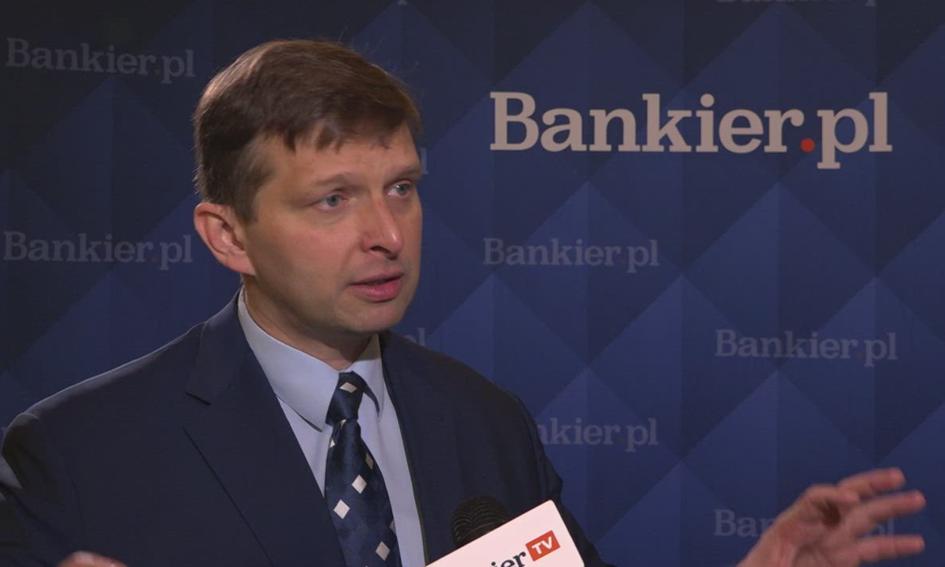 Zuber: Trzeba piętnować nieetyczną sprzedaż produktów finansowych