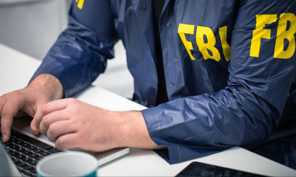 FBI ostrzega. Chiny i Iran mają nowe sposoby wpływania na politykę USA