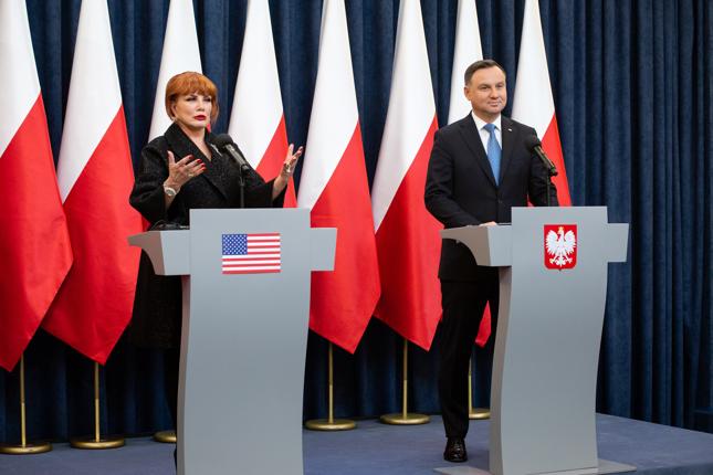 Konferencja prasowa prezydenta Andrzeja Dudy i ambasador Georgette Mosbacher ws. zniesienia wiz do USA