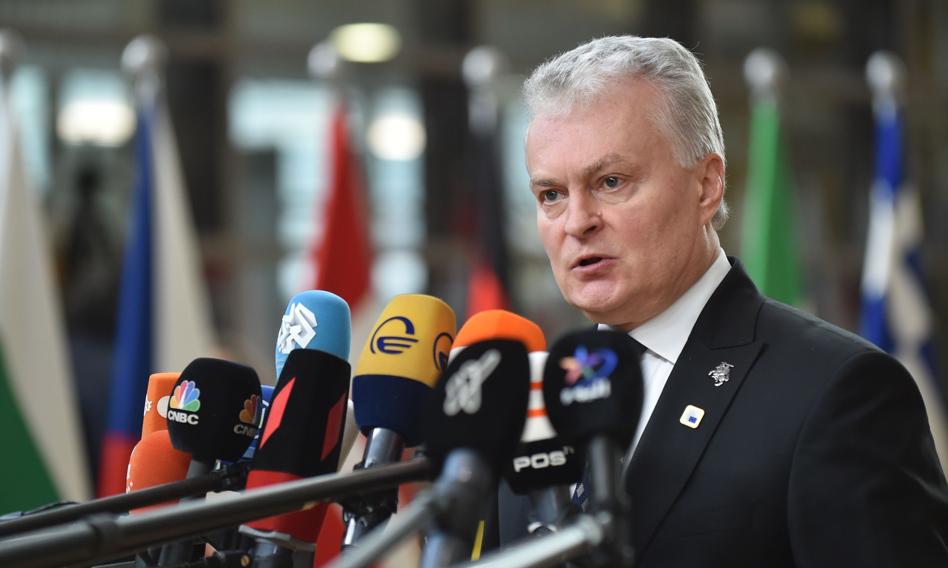 Litwa o zestrzeliwaniu rosyjskich rakiet nad Ukrainą: Czemu nie? Polska wstrzemięźliwa