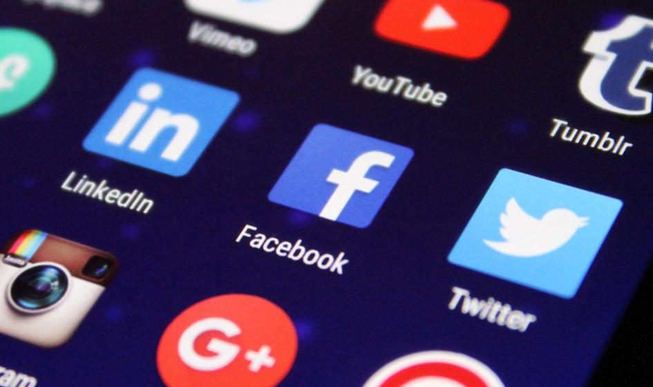 Komisja PE za nakładaniem sankcji na gigantów internetowych. Za nieuczciwe praktyki