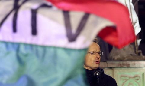 Węgry poza UE? Szokujące "przejęzyczenie" szefa MSZ na finiszu kampanii