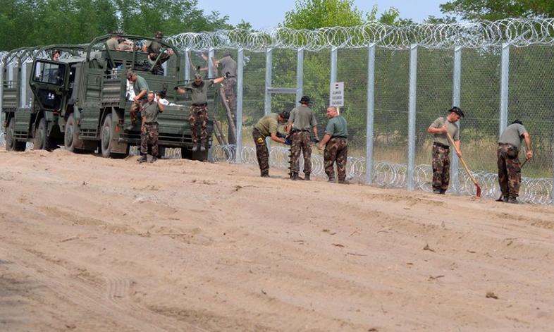 Migranci zmieniają trasę, zamiast na Węgry kierują się na Chorwację