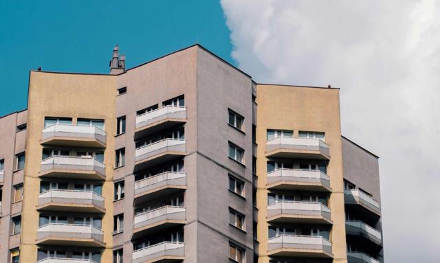 Nieracjonalny jak kredytobiorca? Stała stopa nadal rządzi w hipotekach
