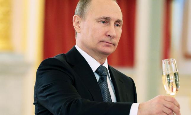 Rosyjska prasa: Putin nie mógł zyskać bliższego sobie kandydata niż Fillon