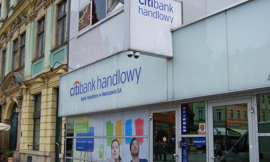 Bank Handlowy spodziewa się stabilizacji wyniku odsetkowego w kolejnych kwartałach