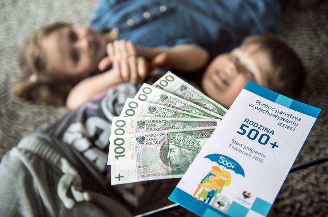 RPO: Program "Rodzina 500 plus" powinien objąć domy dziecka