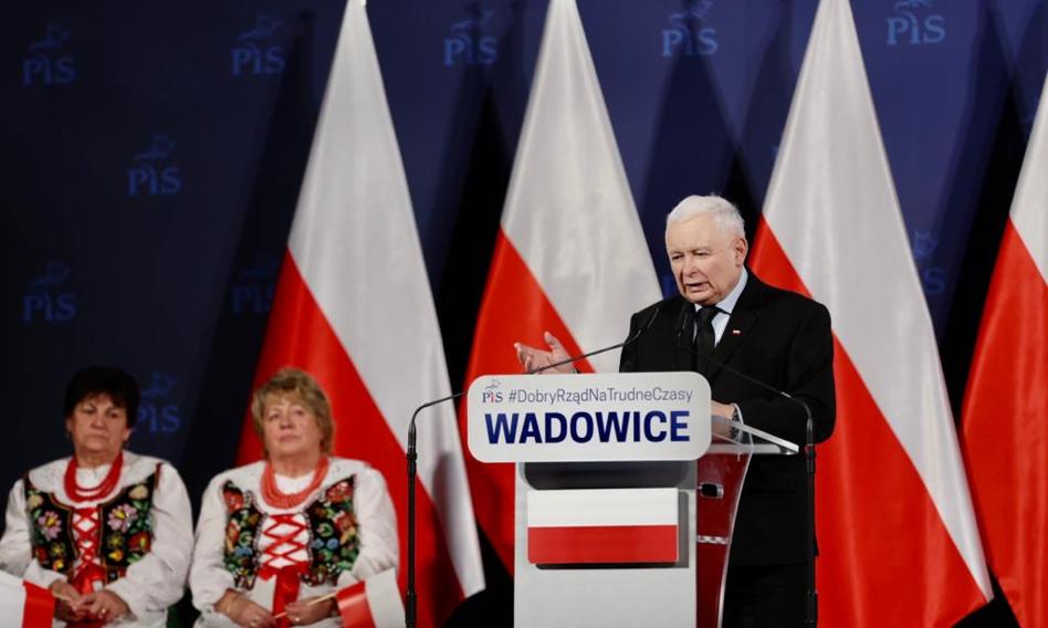 Kaczyński o pieniądzach z UE i walce z inflacją. Przeprasza za &quot;dawanie w szyję&quot;