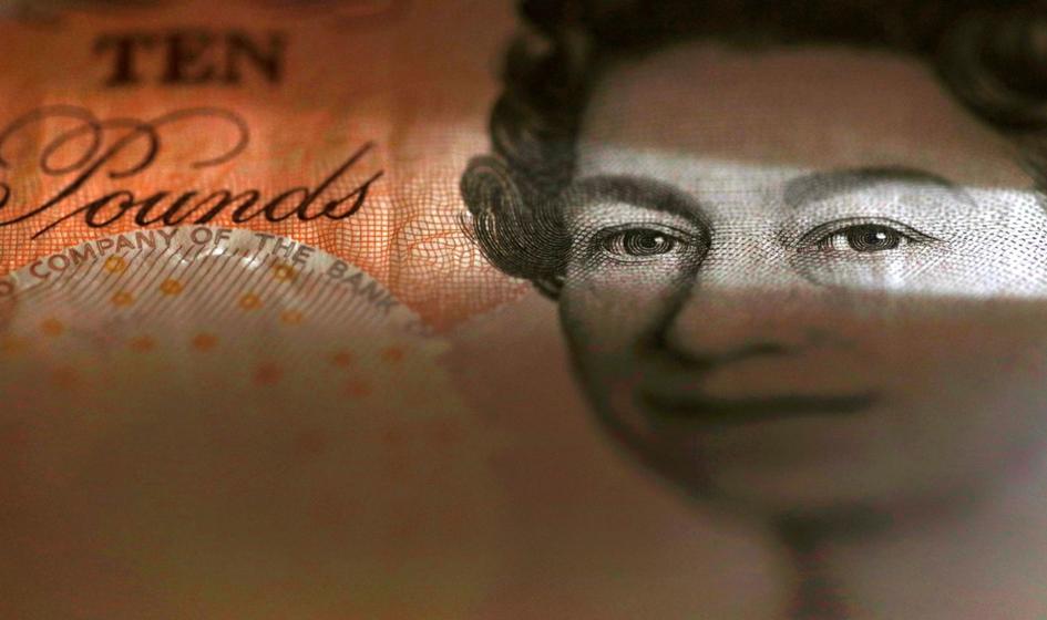 Z powodu inflacji coraz szybciej zmniejszają się realne pensje w Wielkiej Brytanii