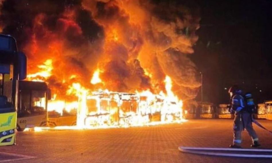 Wielki pożar w Bytomiu. Spłonęło 10 autobusów