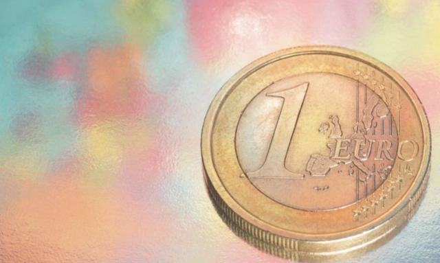 Kurs euro wciąż niebezpiecznie wysoki. Dolar zmierza ku 4 zł