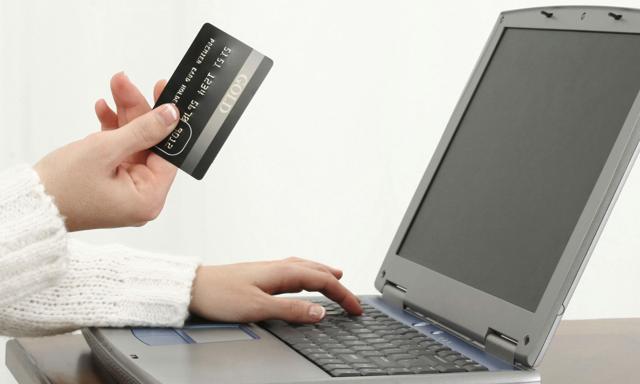 O bezpiecznych zakupach w sieci Polacy wiedzą wszystko? Wyniki badania mówią co innego