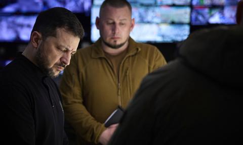 Zełenski ostrzega: Rosja "przygotowuje coś" na Białorusi. Zasłoną będą ćwiczenia wojskowe