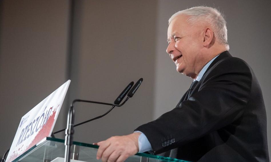 Nowy spot PiS: Program PO? Likwidacja 500+ i podwyższenie wieku emerytalnego