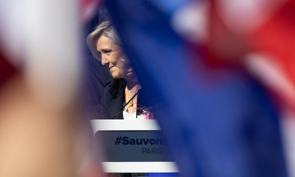 Francja spiera się o Le Pen. W Paryżu dwie demonstracje w obronie i przeciwko