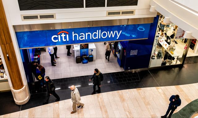 Citi Handlowy ruszył z nowym kredytem. Do 150 tys. zł bez prowizji i wychodzenia z domu