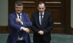 Nieruchomości Kamińskiego i Wąsika. Domy i działki poczekają na wolności