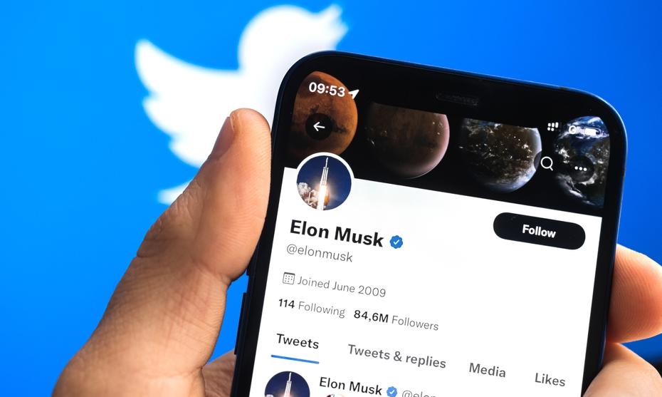 Elon Musk szefem Twittera? Wszedł do siedziby z umywalką w rękach