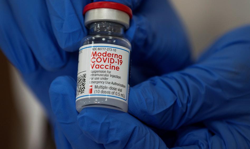 Moderna zwróciła się o zgodę na podawanie czwartej dawki jej szczepionki