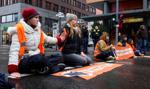 Atywiści klimatyczni wznowili blokady ulic w Niemczech. Przyklejają się do dróg