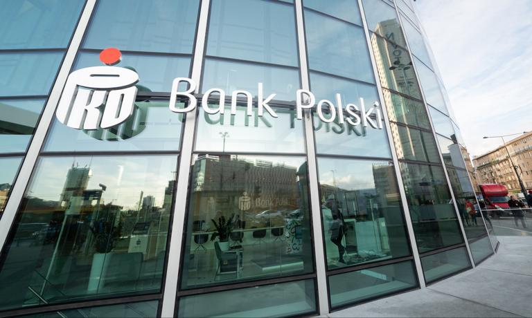 PKO BP’s net profit in the first quarter of 2023 was PLN 1,454 million, exceeding expectations