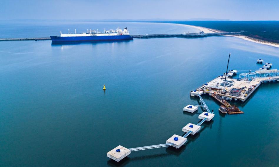 Terminal LNG w Świnoujściu zwiększa moce. Nawet 60 cystern dziennie
