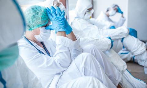 6 lat później. COVID-19 nadal obciąża system ochrony zdrowia