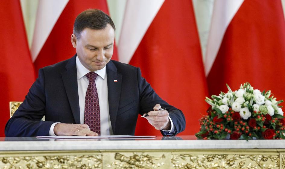 Prezydent podpisał ustawę o IPN