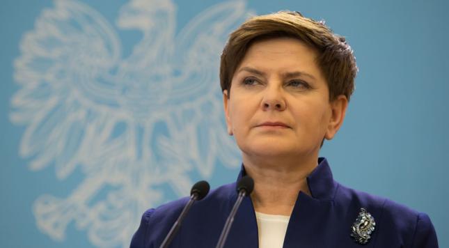 Szydło: Szef KNF nie zawsze był bezstronny