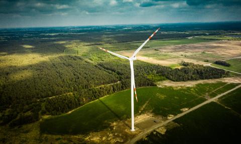 Historyczny przełom w UE. Wiatr i słońce po raz pierwszy pokonały paliwa kopalne