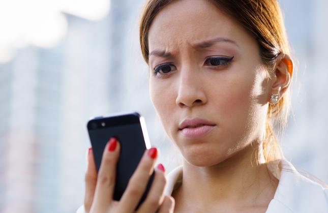 Okradają konta bankowe, wykorzystując smishing