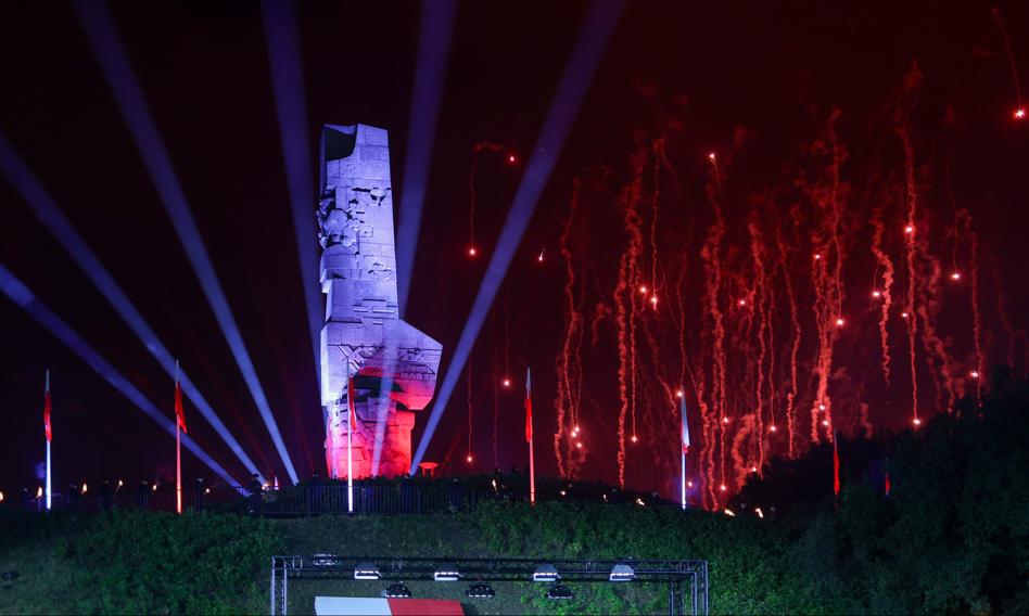 Nawrocki i Tusk na Westerplatte. Uroczyste obchody 87. rocznicy wybuchu II wojny światowej