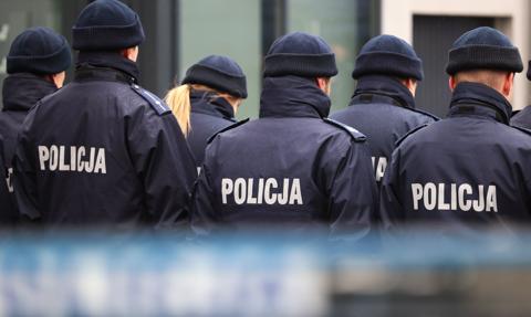 Do pracy biorą w tysiącach. Więcej etatów niż zatrudnionych w policji