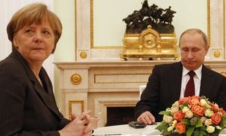 Ile zarabiają Putin, Merkel i Komorowski?