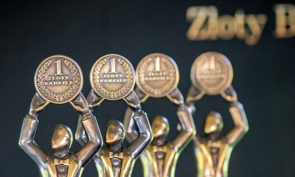 Konto Premium. Kto rządzi w bankowości dla zamożniejszych Polaków?
