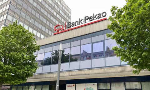 Bank Pekao przedłuża promocję. Wciąż do wzięcia 5,70% na koncie oszczędnościowym