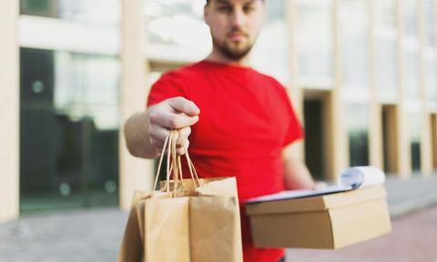 Rzecznik MŚP pyta o system kaucyjny: co z poborem kaucji przy sprzedaży na wynos?