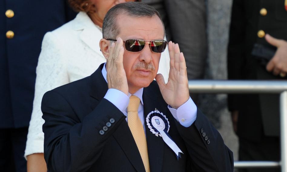 Erdogan: Rozmawiamy o zaangażowaniu wojsk lądowych w operacje w Syrii i Iraku