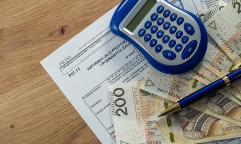 Nie dostałeś PIT-11? Sprawdź, do kiedy pracodawca ma obowiązek go przekazać