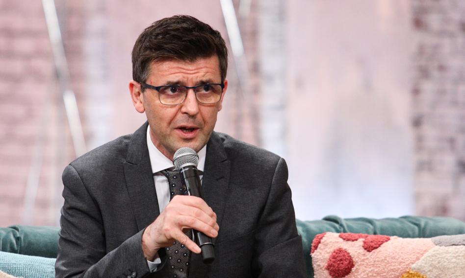 Prof. Kuchar: Wariant delta nie jest bardziej niebezpieczny dla zaszczepionych