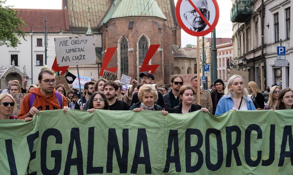 Europarlament domaga się, by aborcja była prawem podstawowym kobiet