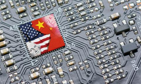 Analitycy: Chiny dokonały przełomu w rozwoju branży czipów mimo sankcji USA