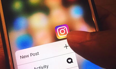 Koniec z TikTokiem czy Instagramem? Francja chce zakazać platform nastolatkom poniżej 15 lat